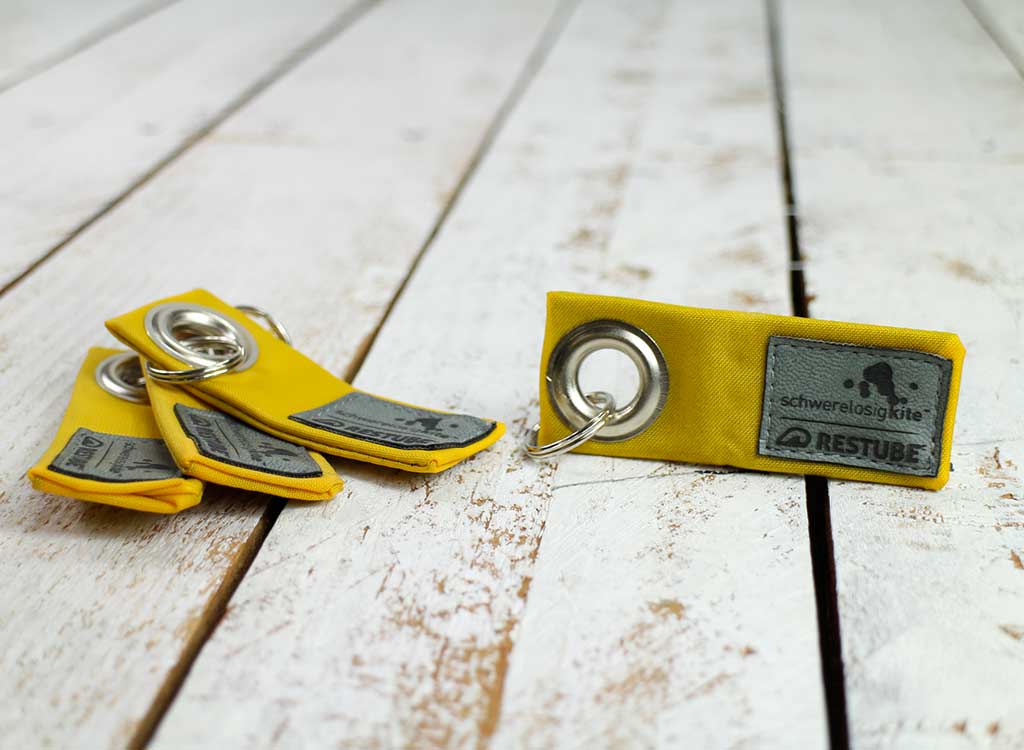 RESTUBE x Schwerelosigkite KEYCHAIN - Image 4