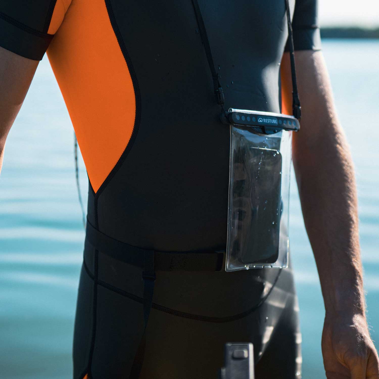 WATERPROOF SMARTPHONE CASE - Image 8